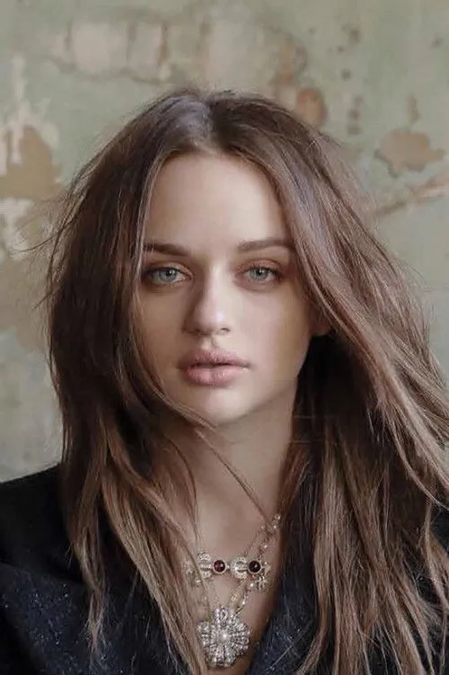 Joey King photo