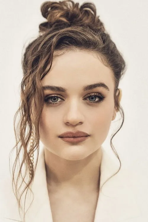 Joey King photo