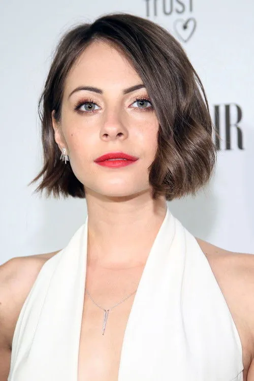 Willa Holland photo