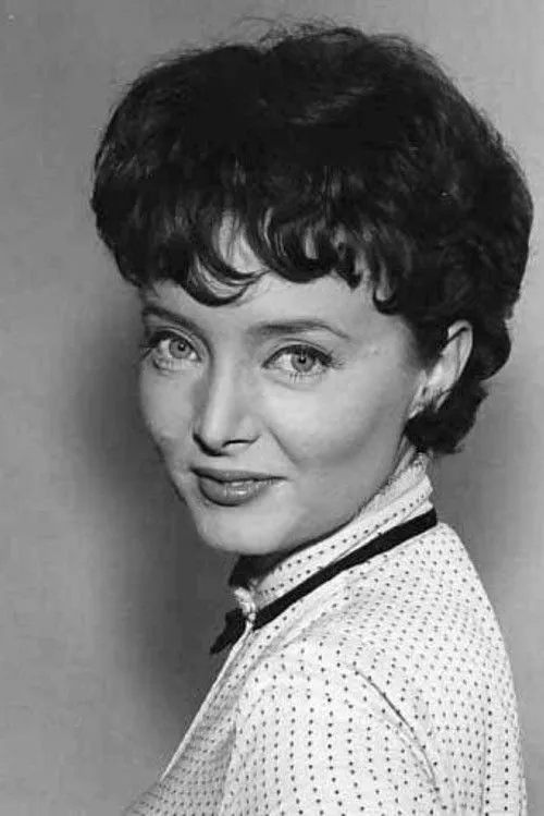 Carolyn Jones photo