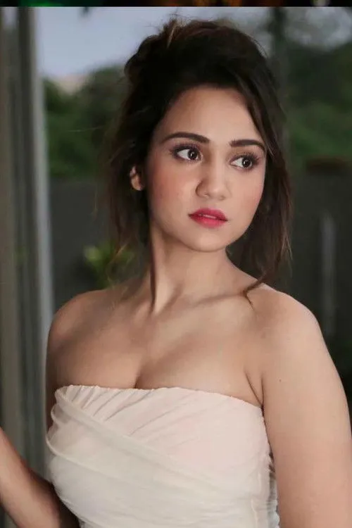 Ashi Singh photo
