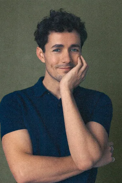 Jonah Hauer-King photo