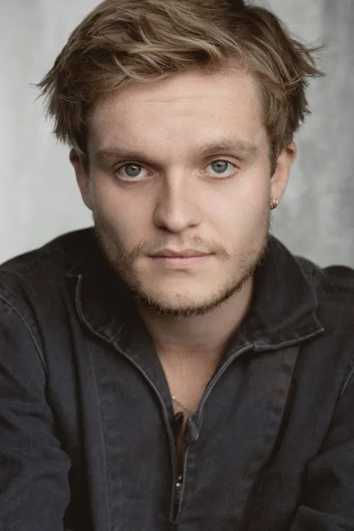 Tom Glynn-Carney photo