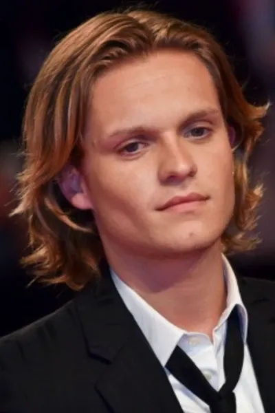 Tom Glynn-Carney photo