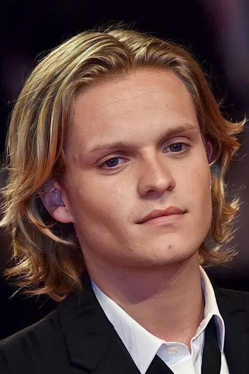 Tom Glynn-Carney photo