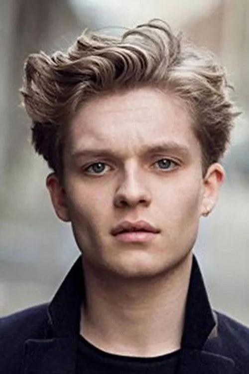 Tom Glynn-Carney photo