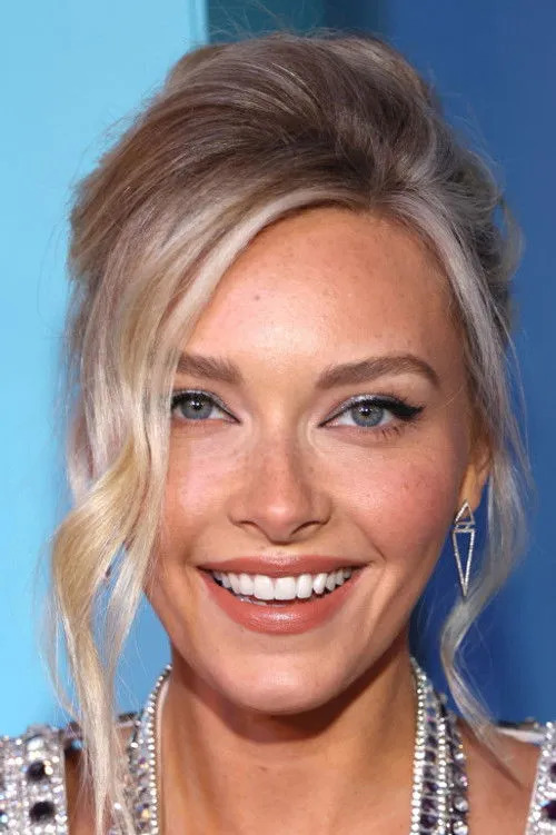Camille Kostek photo