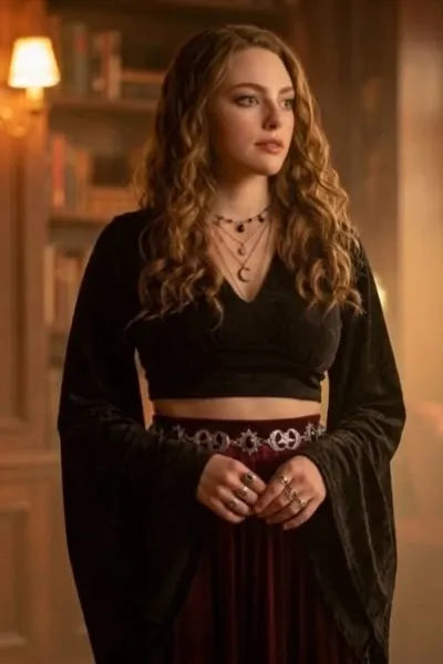 Danielle Rose Russell photo