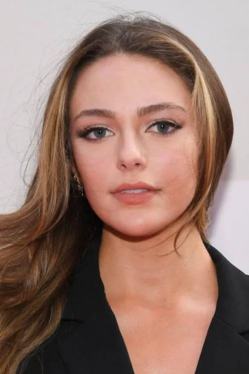 Danielle Rose Russell photo