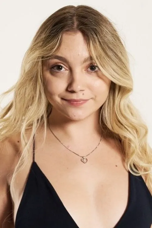 Lacey Dover photo
