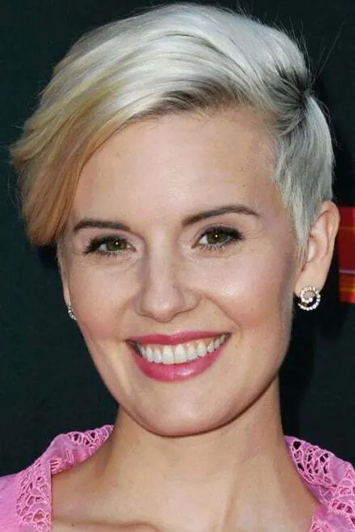 Maggie Grace photo