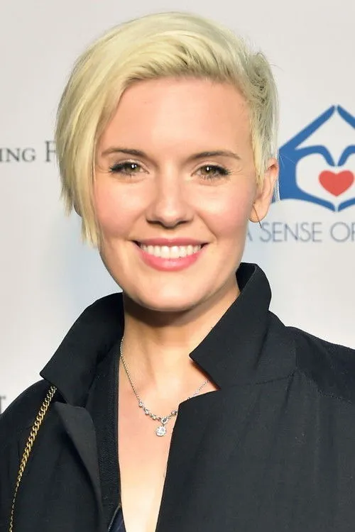 Maggie Grace photo