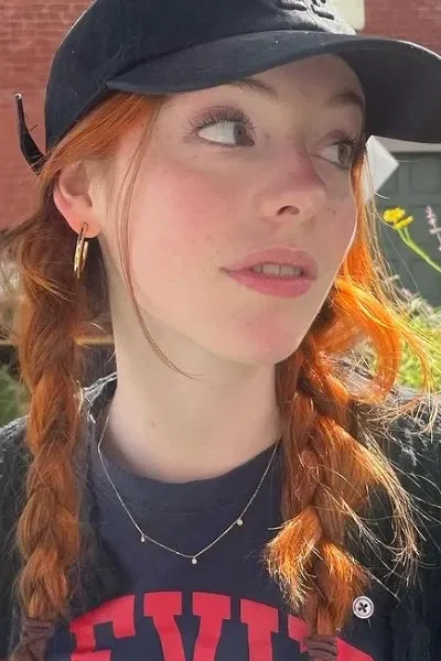 Beatrice Kitsos photo