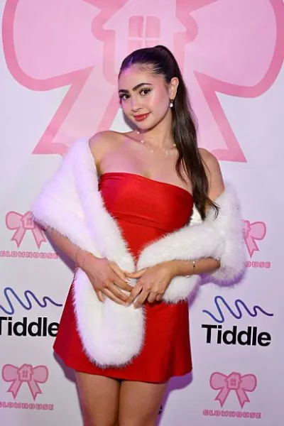 Sophie Hesri photo