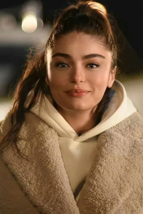 Ayça Ayşin Turan photo