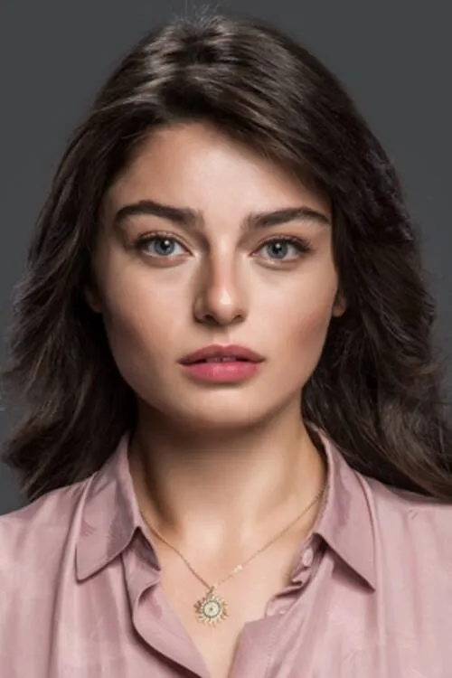 Ayça Ayşin Turan photo