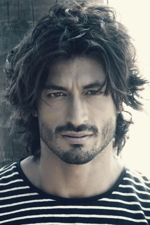 Vidyut Jammwal photo
