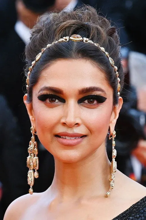 Deepika Padukone photo