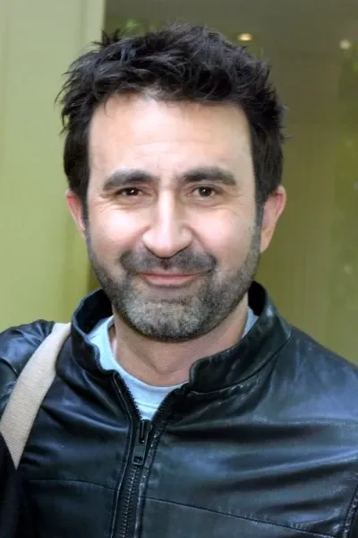 Mathieu Madénian