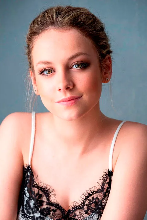 Ester Expósito photo