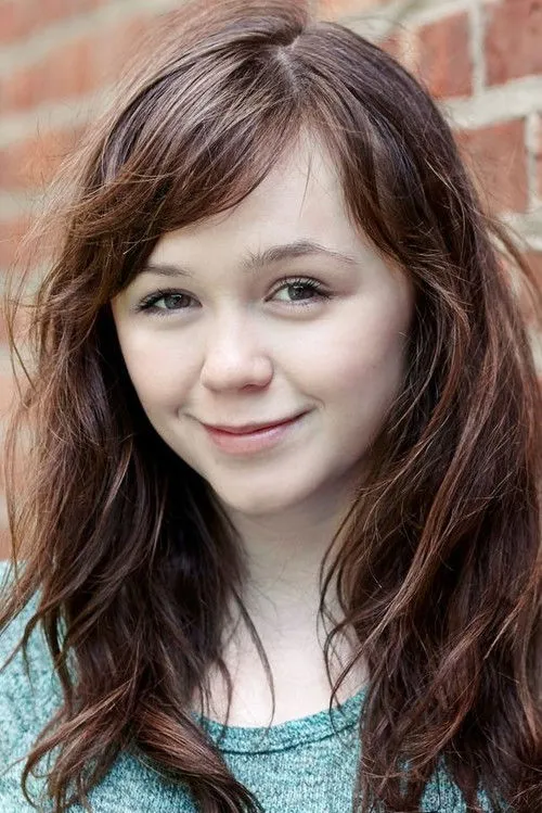 Emily Skeggs photo