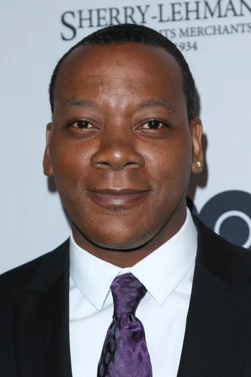 Erik LaRay Harvey photo