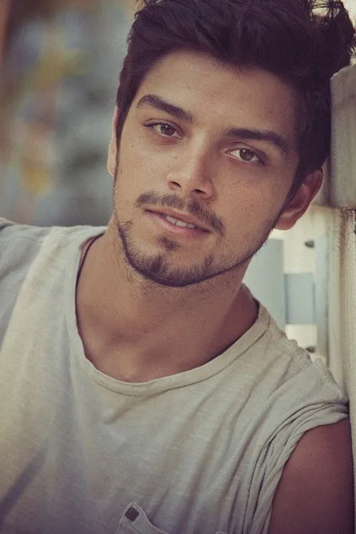 Rodrigo Simas photo