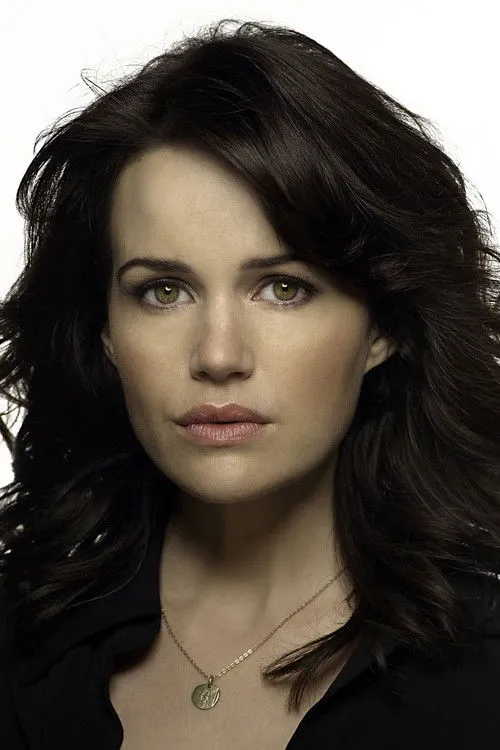 Carla Gugino photo