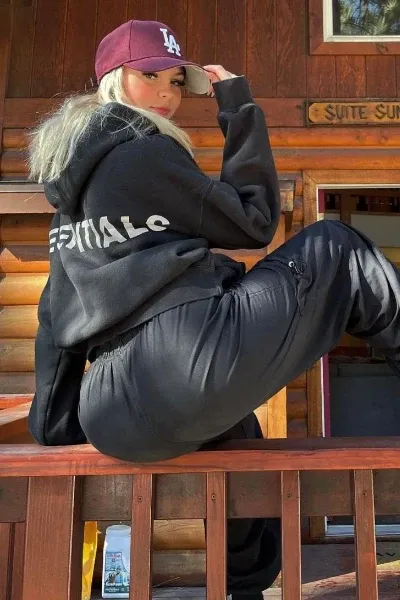 Jordyn Jones photo