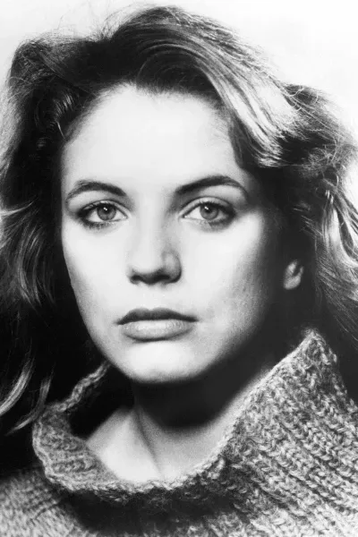 Harley Jane Kozak photo