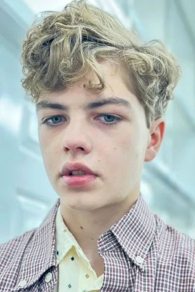 Mikkal Karim Fidler photo