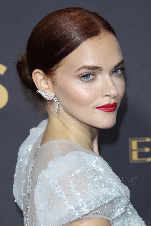 Madeline Brewer photo