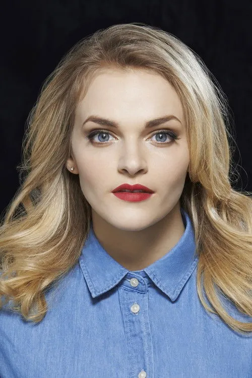 Madeline Brewer photo