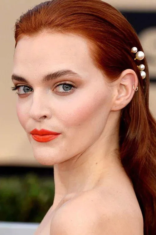 Madeline Brewer photo