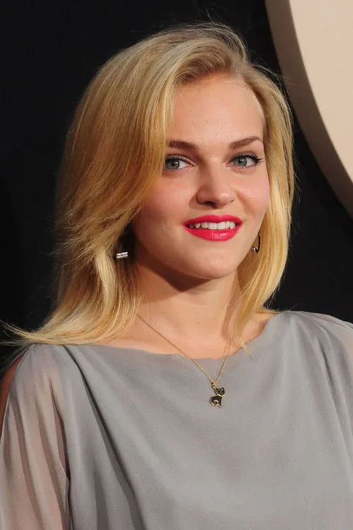 Madeline Brewer photo