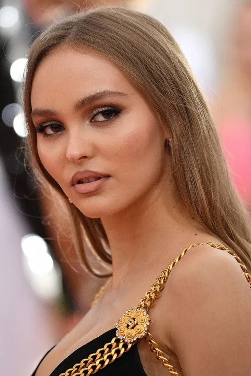 Lily-Rose Depp photo
