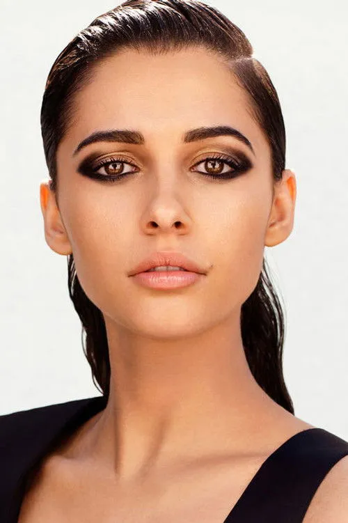 Naomi Scott photo