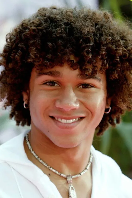 Corbin Bleu photo