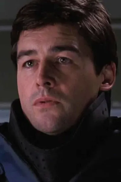 Kyle Chandler photo