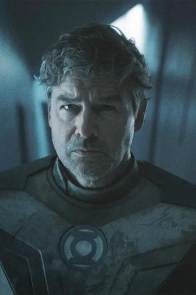 Kyle Chandler photo