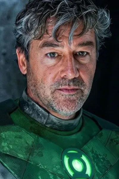 Kyle Chandler