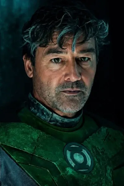 Kyle Chandler photo