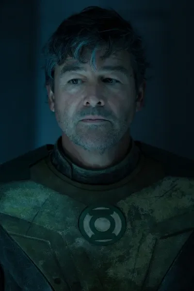 Kyle Chandler photo