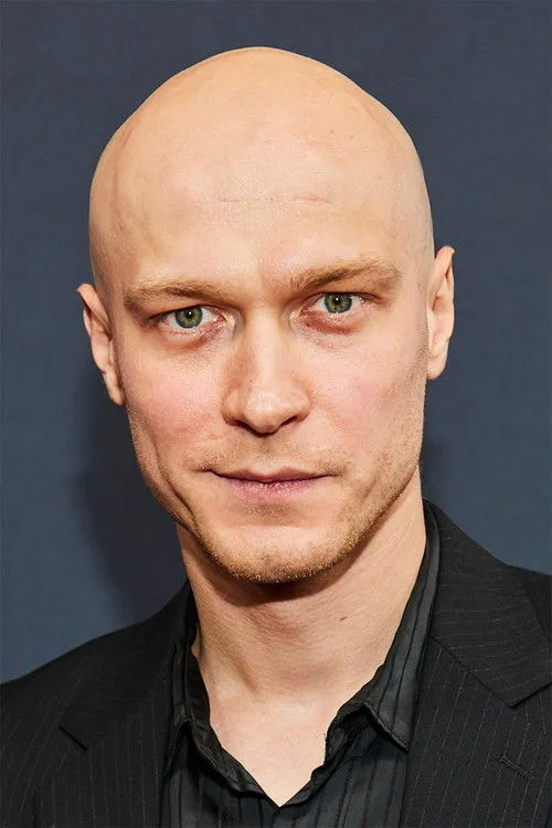 Yura Borisov photo