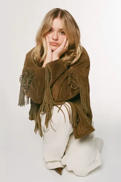 Maisy Stella photo