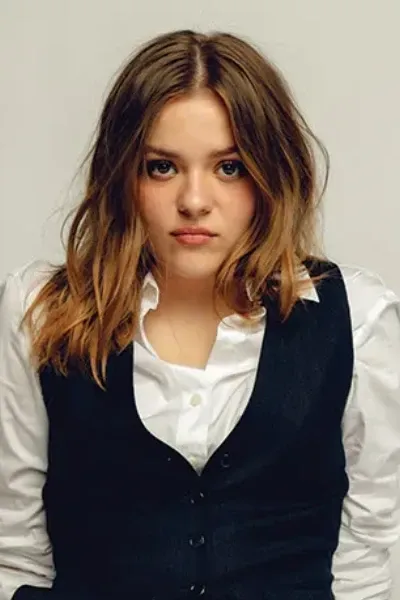Maisy Stella photo