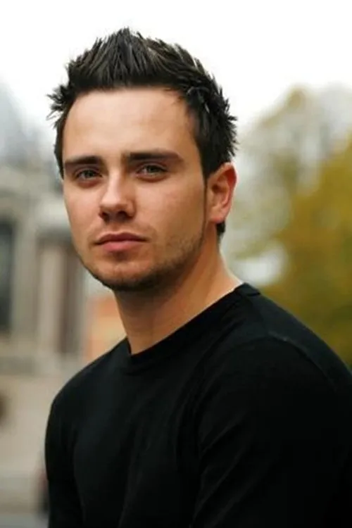 Jamie Yeates photo