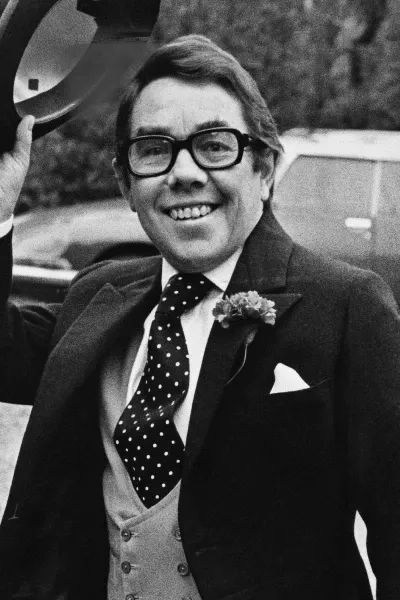 Ronnie Corbett