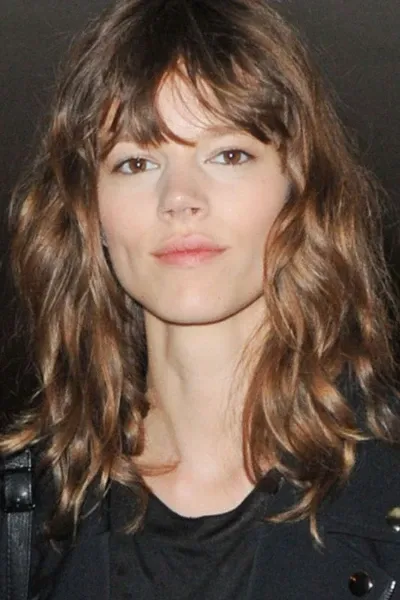 Freja Beha photo