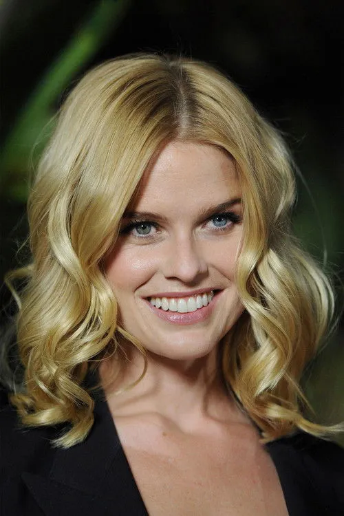 Alice Eve photo